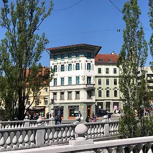 https://triple-bridge-ljubljana.hotels-in-ljubljana.com