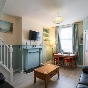 https://24-trafalgar-road.yorkshirehotels.net